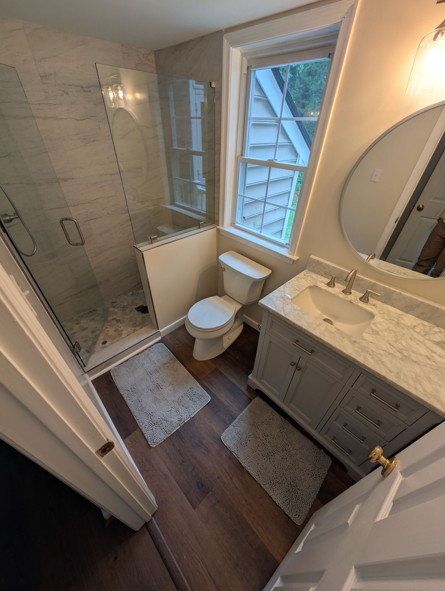 Traditional Modern Bath